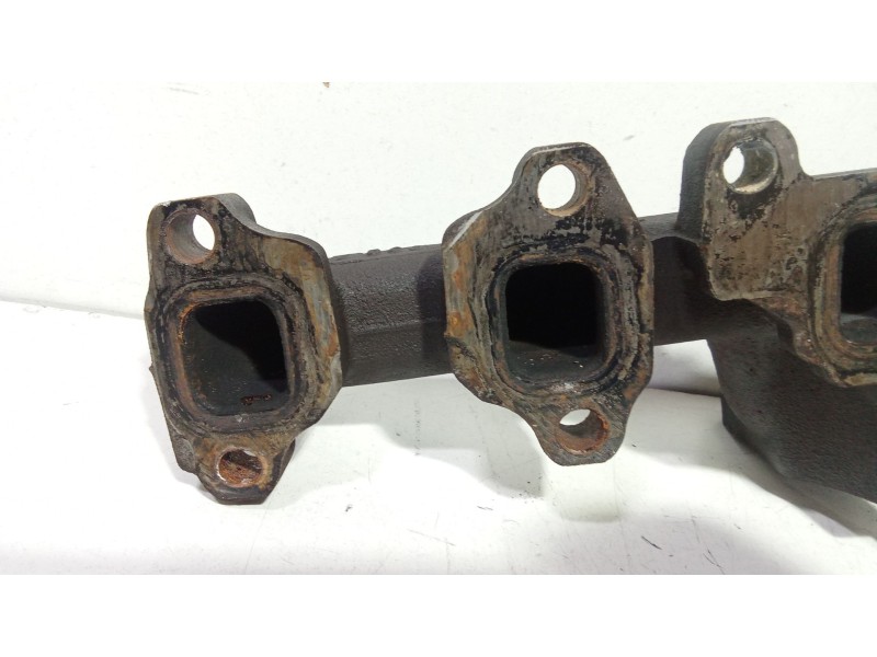 Recambio de colector escape para opel combo (corsa c) 1.3 16v cdti referencia OEM IAM 55223906  
