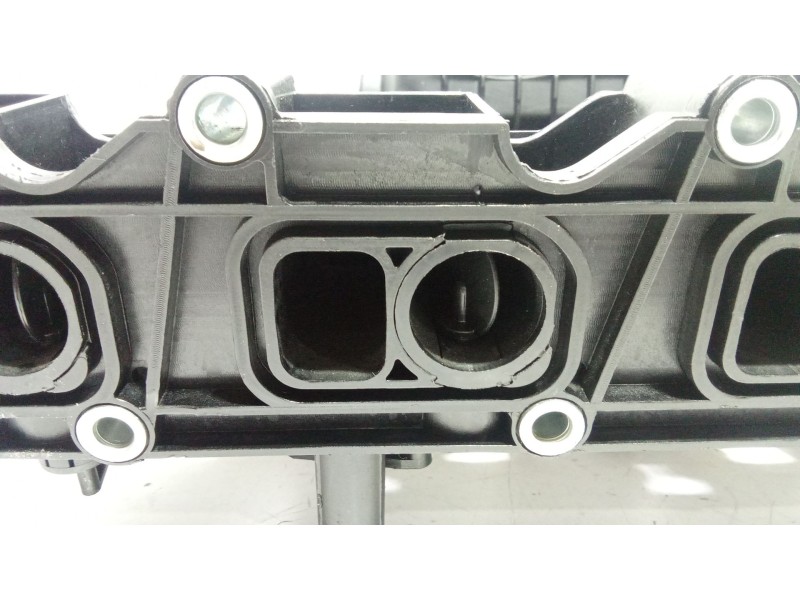 Recambio de colector admision para mercedes-benz clase e (w211) e 270 cdi (211.016) referencia OEM IAM A6120901937  