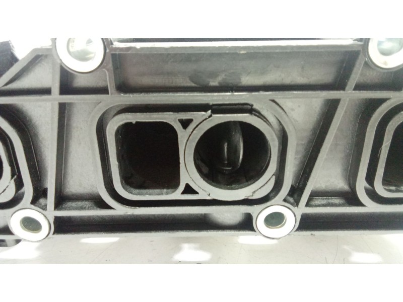 Recambio de colector admision para mercedes-benz clase e (w211) e 270 cdi (211.016) referencia OEM IAM A6120901937  