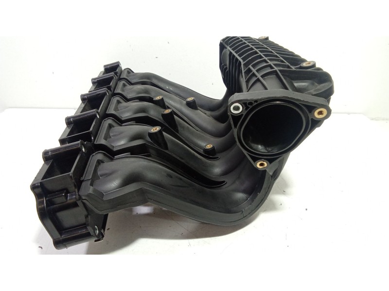 Recambio de colector admision para mercedes-benz clase e (w211) e 270 cdi (211.016) referencia OEM IAM A6120901937  