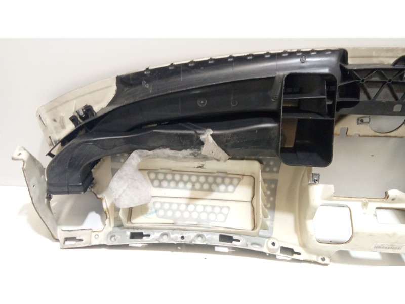 Recambio de salpicadero para mercedes-benz clase e (w211) e 270 cdi (211.016) referencia OEM IAM 2116800687  