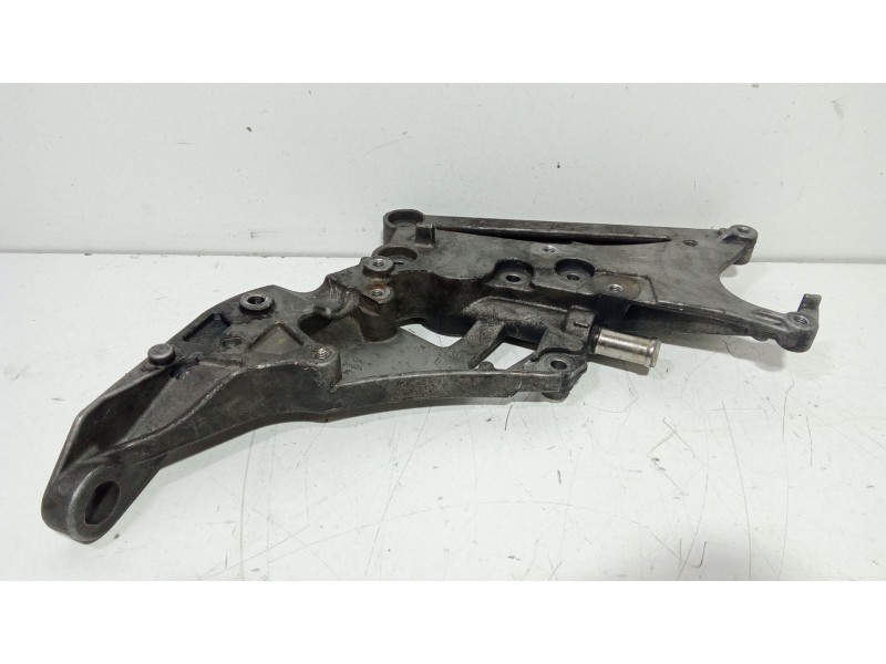 Recambio de soporte motor para volkswagen polo (6r1) 1.4 tsi referencia OEM IAM 04B145841B  