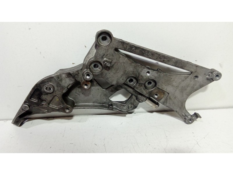Recambio de soporte motor para volkswagen polo (6r1) 1.4 tsi referencia OEM IAM 04B145841B  