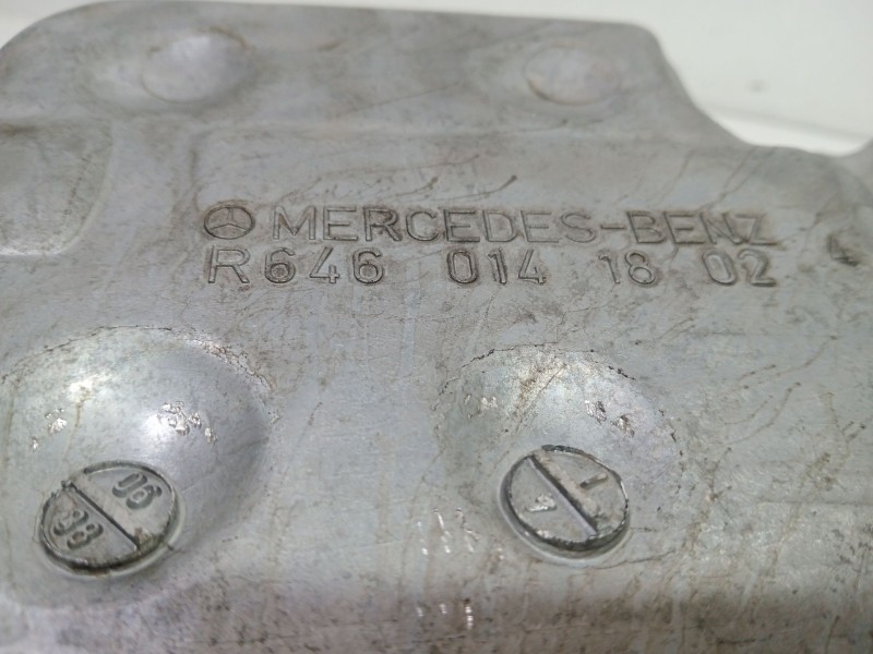 Recambio de carter para mercedes-benz clase c (w203) c 220 cdi (203.006) referencia OEM IAM 6460141802  