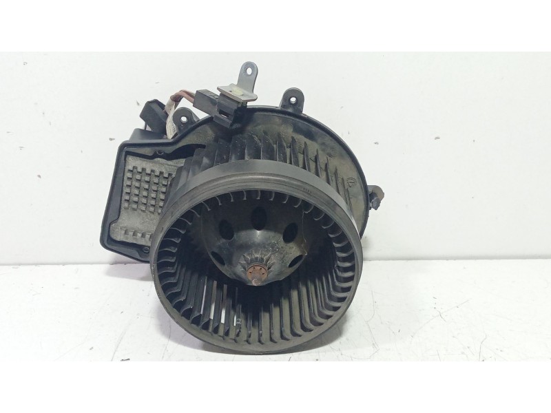 Recambio de motor calefaccion para mercedes-benz clase c (w203) c 200 cdi (203.004) referencia OEM IAM A2035403213  