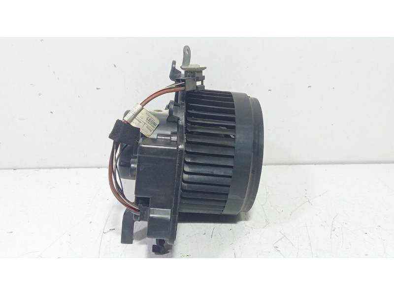 Recambio de motor calefaccion para mercedes-benz clase c (w203) c 200 cdi (203.004) referencia OEM IAM A2035403213  