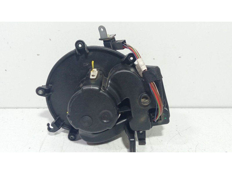 Recambio de motor calefaccion para mercedes-benz clase c (w203) c 200 cdi (203.004) referencia OEM IAM A2035403213  