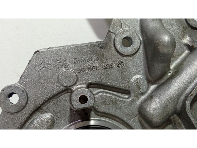 Recambio de bomba aceite para peugeot 5008 (0u_, 0e_) 1.6 16v referencia OEM IAM 9686038880  