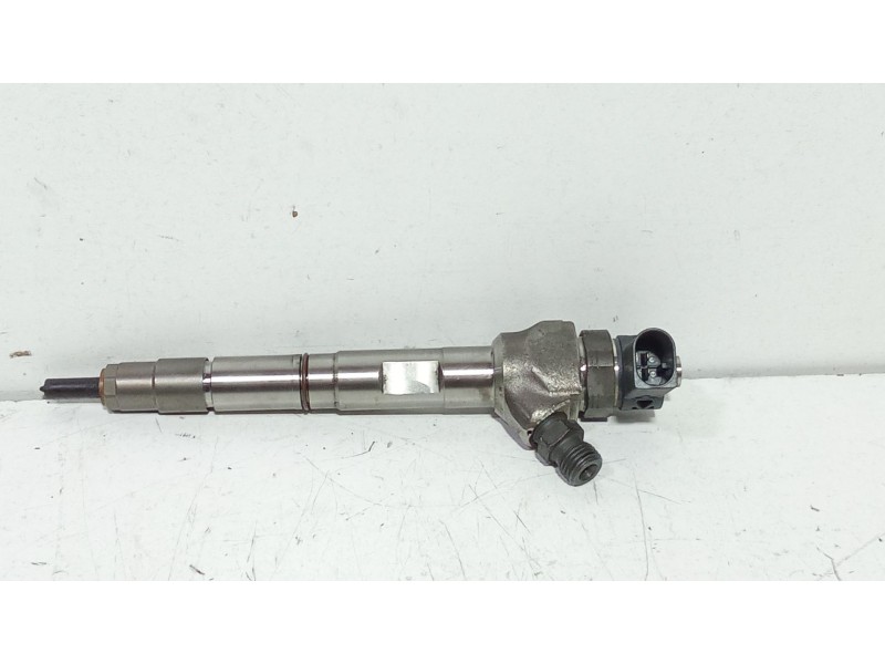 Recambio de inyector para skoda octavia iii (5e3, nl3, nr3) 2.0 tdi referencia OEM IAM 04L130277AC  