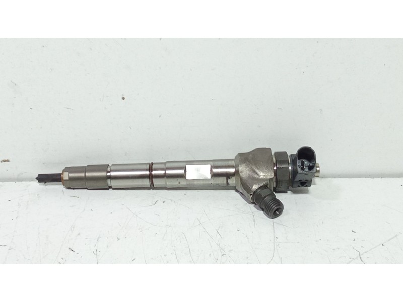 Recambio de inyector para skoda octavia iii (5e3, nl3, nr3) 2.0 tdi referencia OEM IAM 04L130277AC  