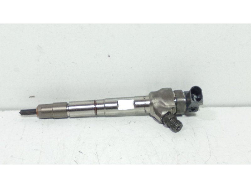 Recambio de inyector para skoda octavia iii (5e3, nl3, nr3) 2.0 tdi referencia OEM IAM 04L130277AC  