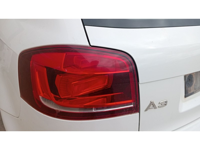 Recambio de piloto trasero izquierdo para audi a3 (8p1) 1.6 tdi referencia OEM IAM 8P3945095  