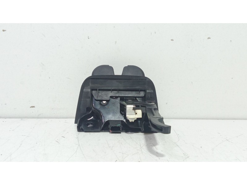Recambio de cerradura maletero / porton para audi a3 (8p1) 1.6 tdi referencia OEM IAM 8P3827505  