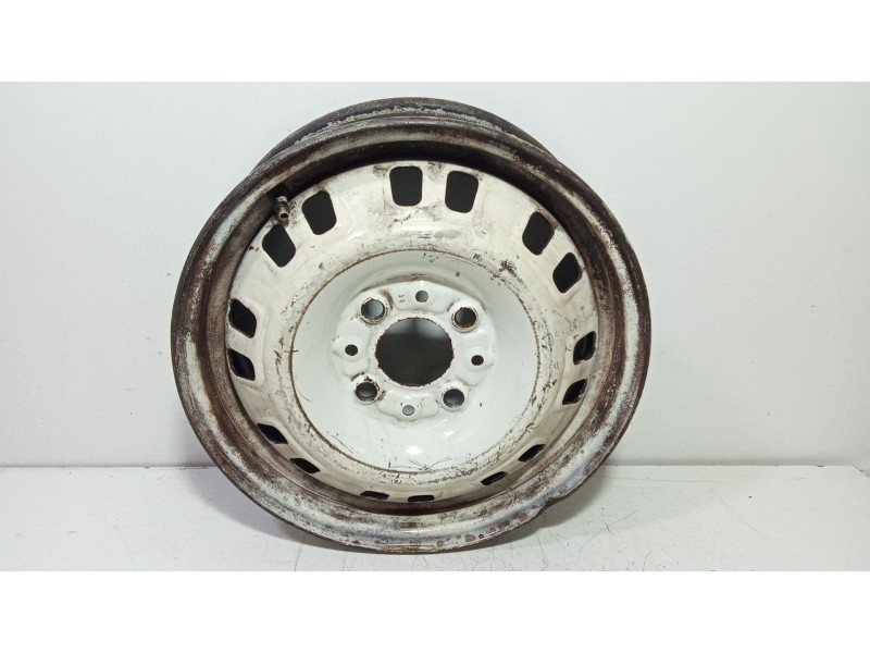 Recambio de llanta para seat marbella 0.9 cat referencia OEM IAM 5937456  