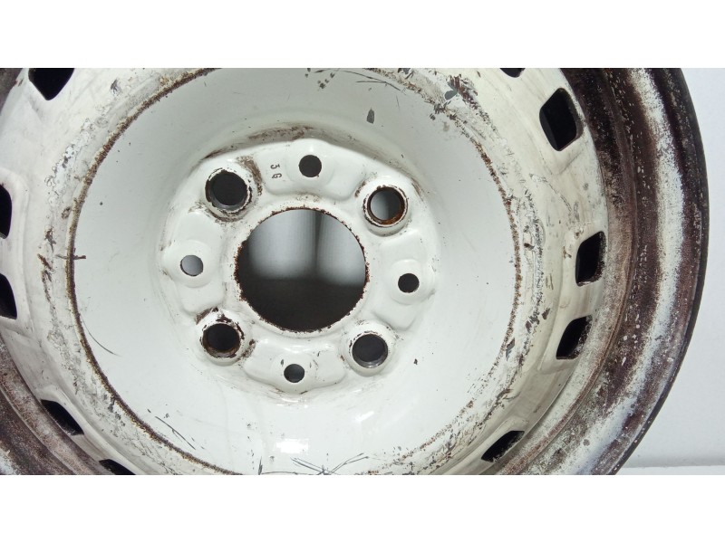 Recambio de llanta para seat marbella 0.9 cat referencia OEM IAM 5937456  