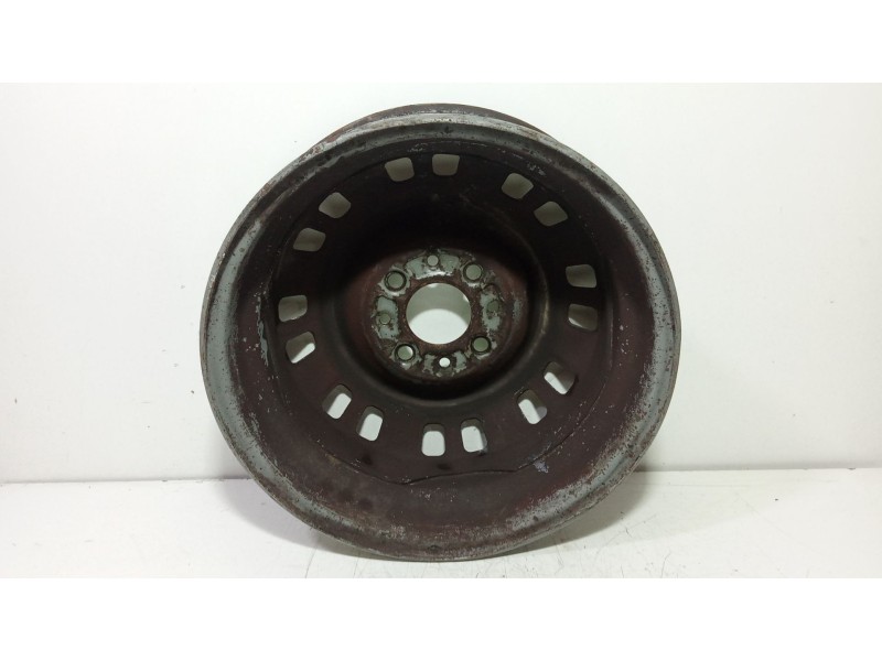 Recambio de llanta para seat marbella 0.9 cat referencia OEM IAM 5937456  