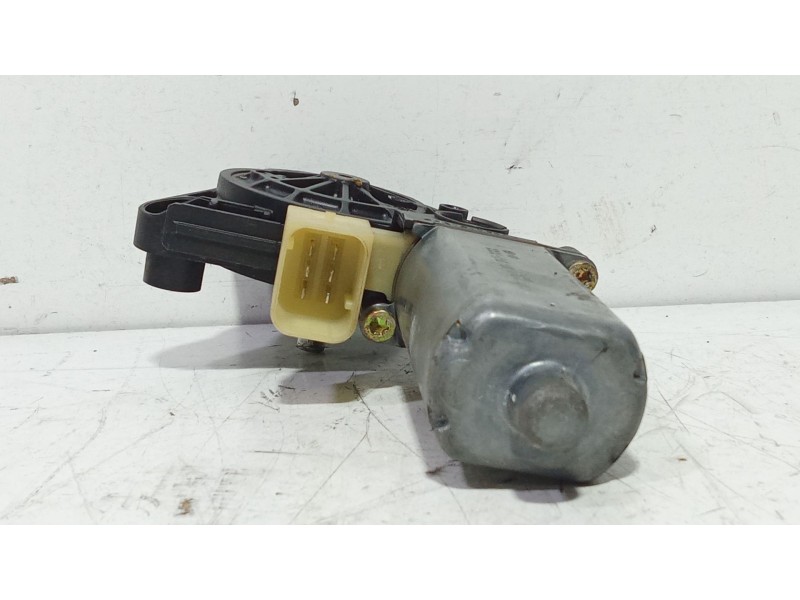 Recambio de motor elevalunas trasero derecho para mercedes-benz clase c (w203) berlina 220 cdi (203.006) referencia OEM IAM 0130