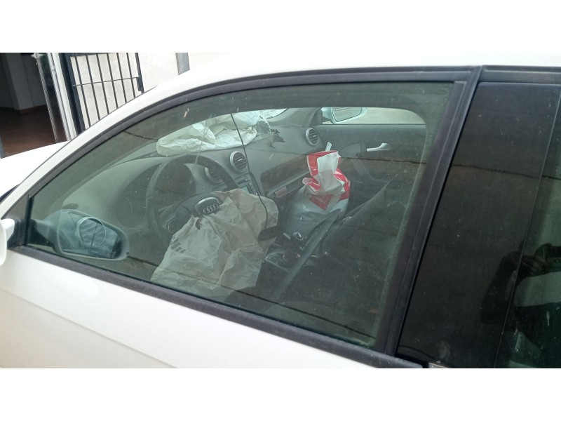 Recambio de luna delantera izquierda para audi a3 (8p1) 1.6 tdi referencia OEM IAM 8P3845201  