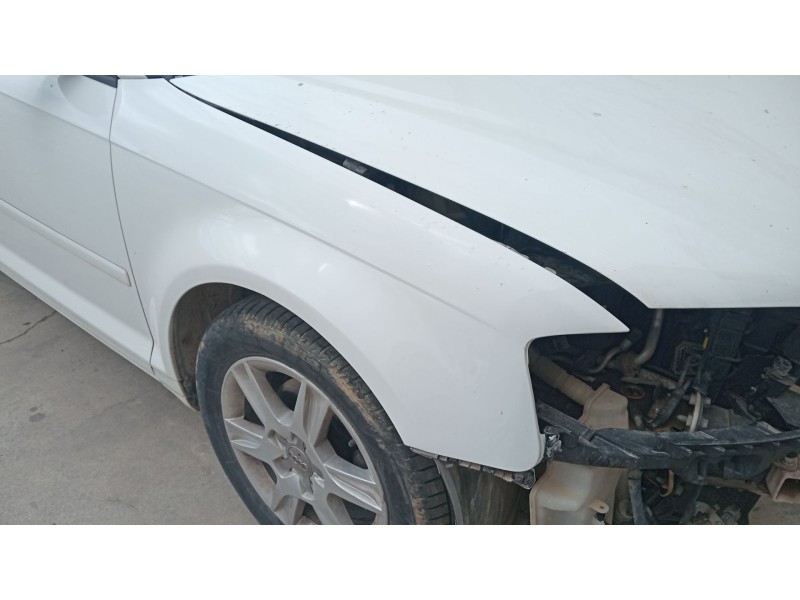 Recambio de aleta delantera derecha para audi a3 (8p1) 1.6 tdi referencia OEM IAM 8P0821106G  