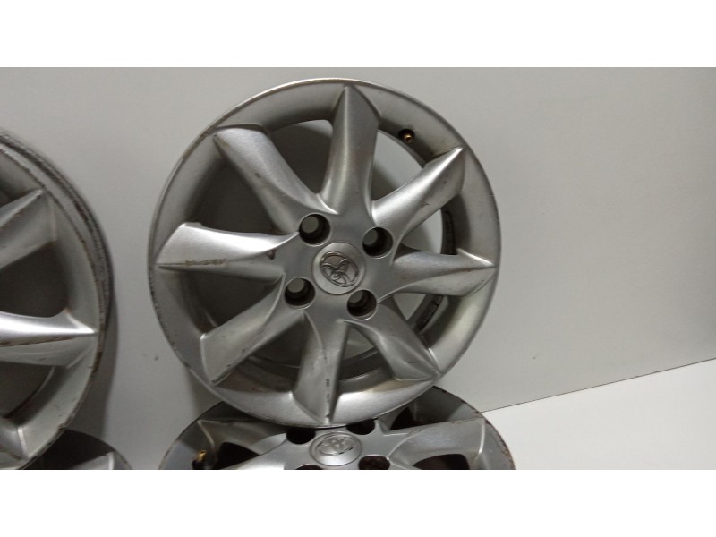 Recambio de juego llantas para toyota aygo (_b1_) 1.0 (kgb10_) referencia OEM IAM AYGO (_B1_) 1.0 (KGB10_) 2005 - 2014 998 68 CV