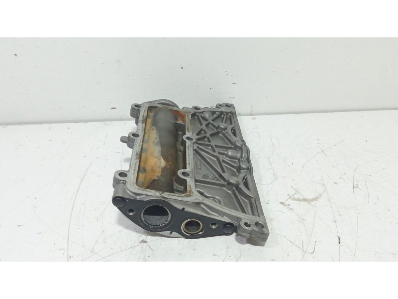 Recambio de tapa distribucion para mercedes-benz clase c (w204) c 250 cdi (204.003) referencia OEM IAM A6510150201  