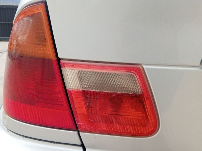 Recambio de piloto trasero izquierdo interior para bmw 3 touring (e46) 320 d referencia OEM IAM 63218364923  