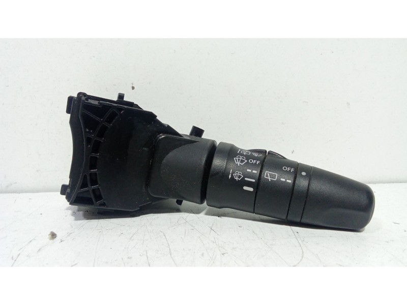 Recambio de mando multifuncion para nissan terrano ii (r20) 2.7 td 4wd referencia OEM IAM 25260AV775  