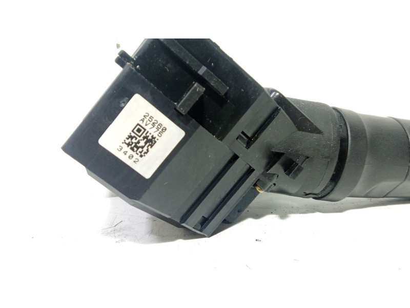 Recambio de mando multifuncion para nissan terrano ii (r20) 2.7 td 4wd referencia OEM IAM 25260AV775  