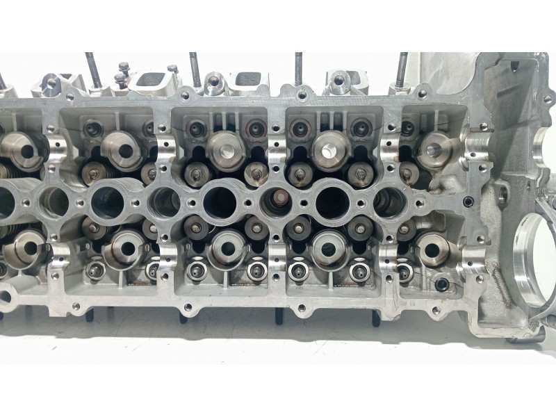 Recambio de culata para bmw serie 5 berlina (e39) 3.0 24v turbodiesel cat referencia OEM IAM 77927539  