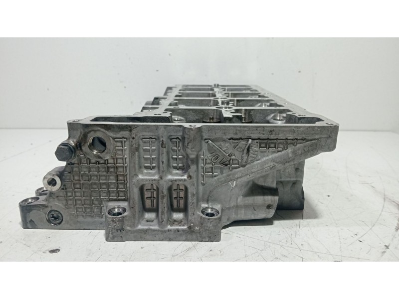 Recambio de culata para bmw serie 3 berlina (e90) 2.0 turbodiesel cat referencia OEM IAM 779767606  