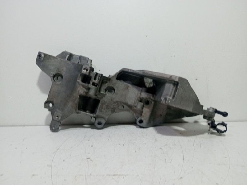 Recambio de soporte alternador para volkswagen tiguan (5n_) 2.0 tdi 4motion referencia OEM IAM 03L903143  