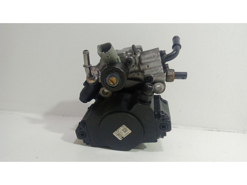 Recambio de bomba inyeccion para mercedes-benz clase c (w204) berlina c 200 cdi (204.007) referencia OEM IAM A6510700901  