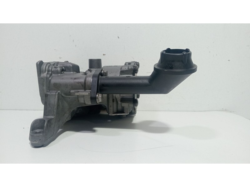 Recambio de bomba aceite para seat leon (5f1) 2.0 tdi referencia OEM IAM 04L145208  