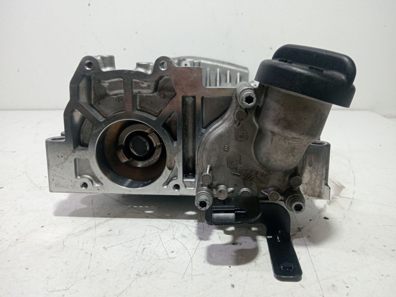Recambio de tapa balancines para opel insignia a (g09) 2.0 cdti (68) referencia OEM IAM 55565668  