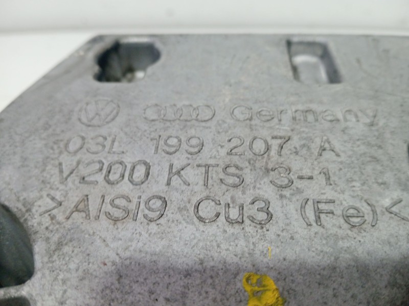 Recambio de soporte motor derecho para seat ibiza (6j5) referencia OEM IAM 03L199207A  