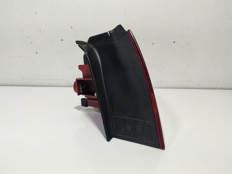 Recambio de piloto trasero derecho para audi a5 (8t3) 2.0 tdi referencia OEM IAM 8T0945096D  