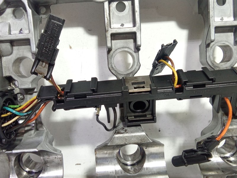 Recambio de culatin para audi a6 berlina (4f2) 2.0 tdi referencia OEM IAM 03G103308C  