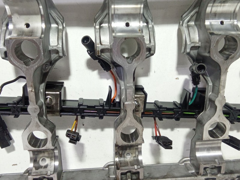 Recambio de culatin para audi a6 berlina (4f2) 2.0 tdi referencia OEM IAM 03G103308C  