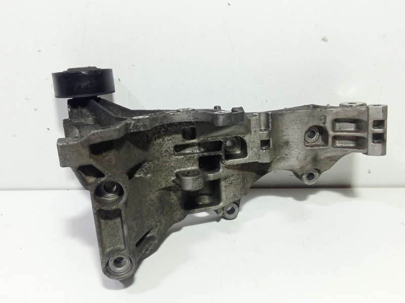 Recambio de soporte alternador para audi a6 c6 (4f2) 3.0 tdi quattro referencia OEM IAM 03G903143D  