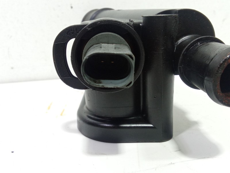 Recambio de termostato para seat leon (1p1) 1.9 tdi referencia OEM IAM 038121132  