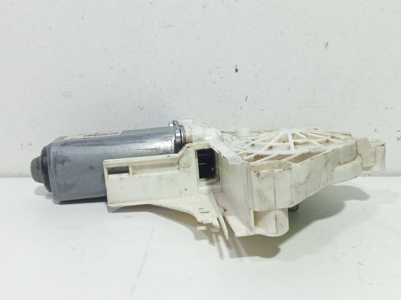 Recambio de motor elevalunas delantero derecho para volkswagen golf v (1k1) 1.9 tdi referencia OEM IAM 1K0959702L  