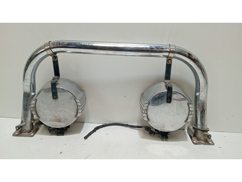 Recambio de defensa delantera para mitsubishi montero (v20/v40) 2800 td gls lujo (4-ptas.) referencia OEM IAM MONTERO (V20/V40) 