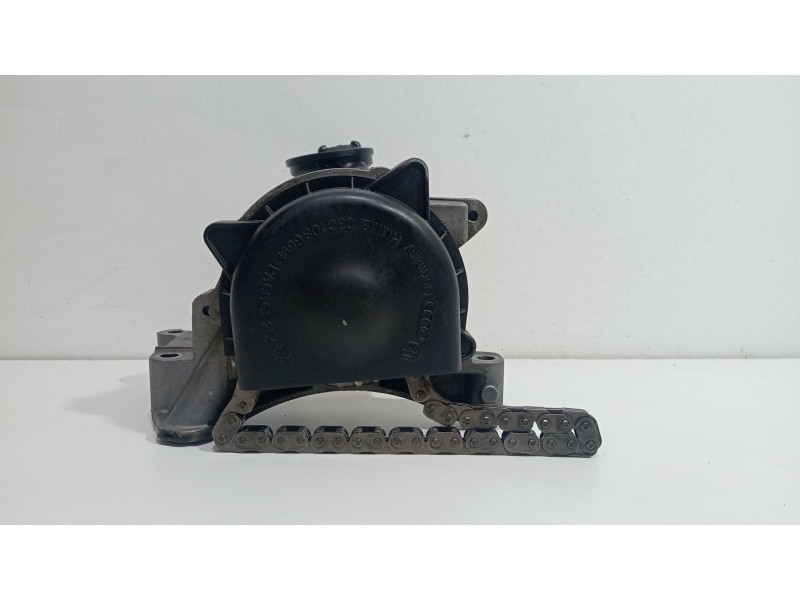 Recambio de bomba aceite para volkswagen golf vi (5k1) 1.4 tsi referencia OEM IAM 03C103669  