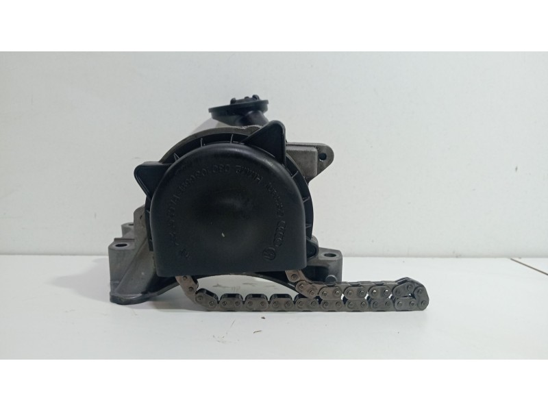 Recambio de bomba aceite para volkswagen golf vi (5k1) 1.4 tsi referencia OEM IAM 03C103669  