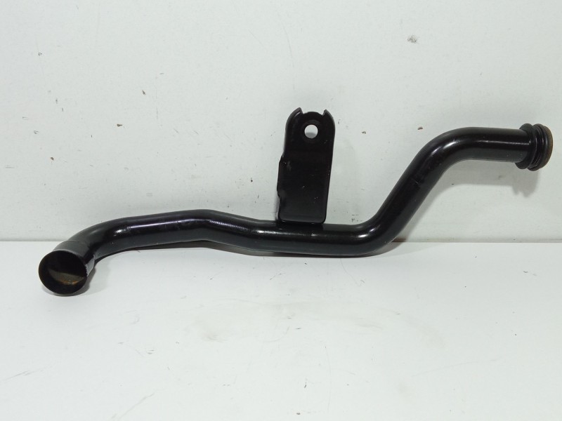 Recambio de tubo para renault master ii autobús (jd) 2.5 dci referencia OEM IAM 8200209924  