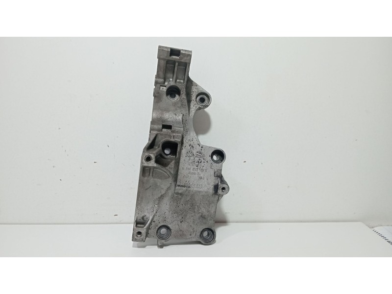 Recambio de soporte alternador para volkswagen passat b6 (3c2) 2.0 tdi 16v 4motion referencia OEM IAM R03G903143A  