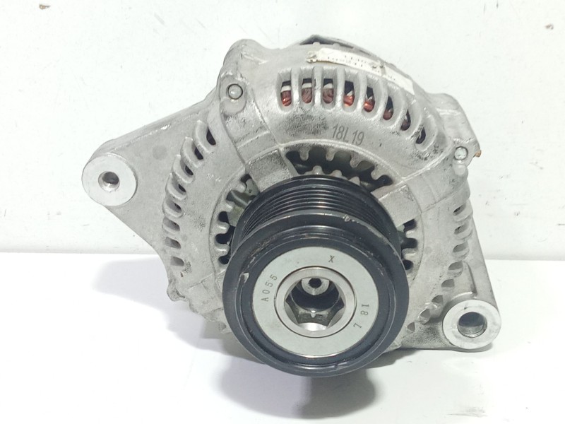 Recambio de alternador para toyota land cruiser (j12) 3.0 d4-d vx referencia OEM IAM 114024  