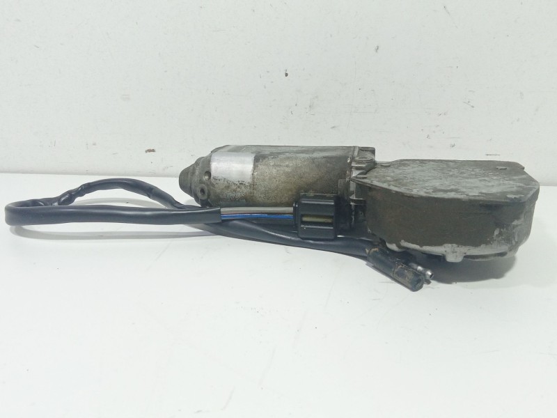 Recambio de motor elevalunas delantero derecho para land rover discovery i (lj) 2.5 tdi 4x4 referencia OEM IAM 0130821084  