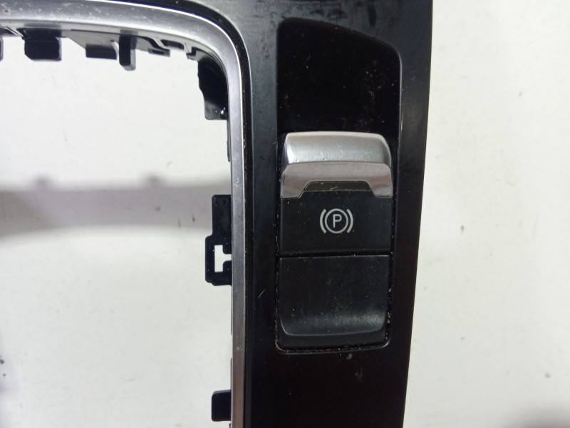 Recambio de moldura para audi a5 (8t3) 2.0 tdi referencia OEM IAM 8K0864261  