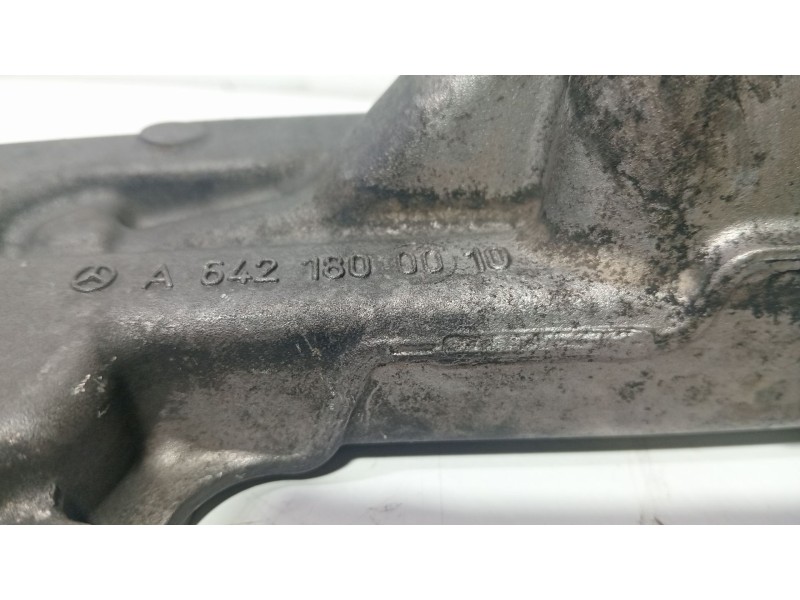 Recambio de soporte filtro aceite para mercedes-benz clase e (w211) e 320 cdi (211.022) referencia OEM IAM A6421800010  